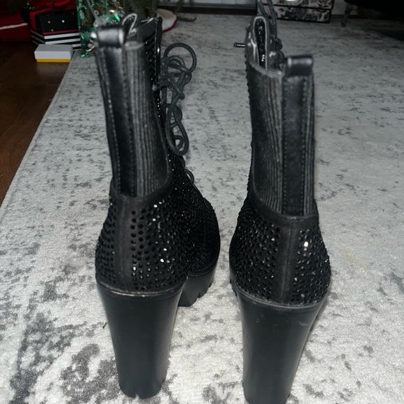 Fashion nova Pazzle booties black sequin size 8.5 - Picture 2 of 3